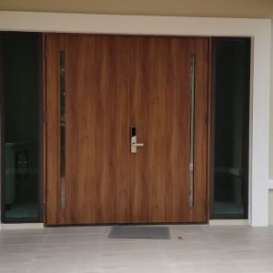 ประตู giesta พร้อม digital door lock