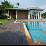 พื้นไม้สระว่ายน้ำ